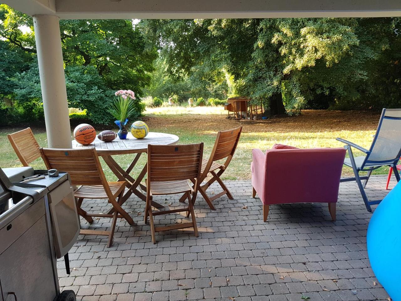 Chateau Lambert Moulinsart Hotel, Shuttle Airport, Long Term Parking, Snooker, Large Terrasse, Dinner, Breakfast Charleroi Bagian luar foto