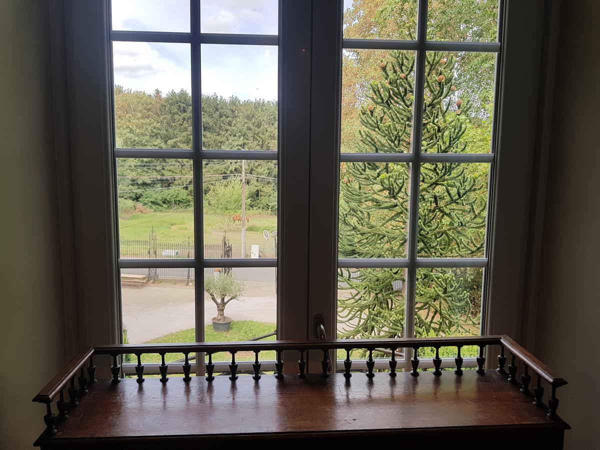 Chateau Lambert Moulinsart Hotel, Shuttle Airport, Long Term Parking, Snooker, Large Terrasse, Dinner, Breakfast Charleroi Bagian luar foto