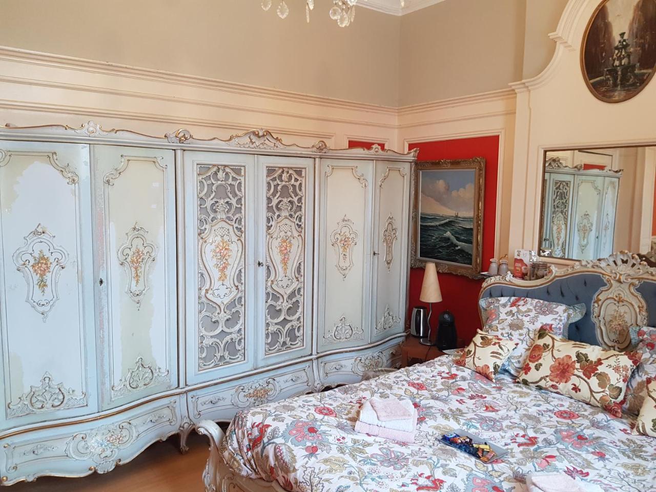 Chateau Lambert Moulinsart Hotel, Shuttle Airport, Long Term Parking, Snooker, Large Terrasse, Dinner, Breakfast Charleroi Bagian luar foto