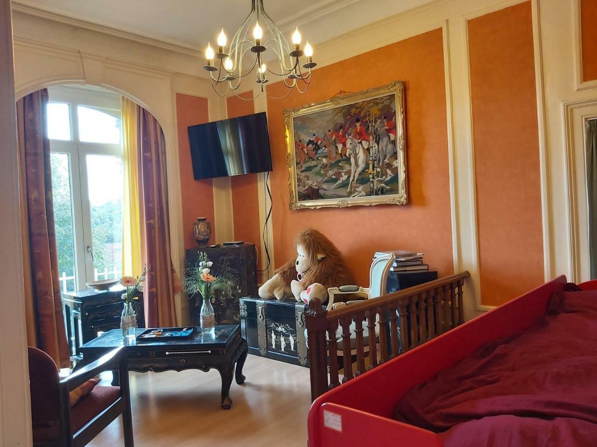 Chateau Lambert Moulinsart Hotel, Shuttle Airport, Long Term Parking, Snooker, Large Terrasse, Dinner, Breakfast Charleroi Bagian luar foto